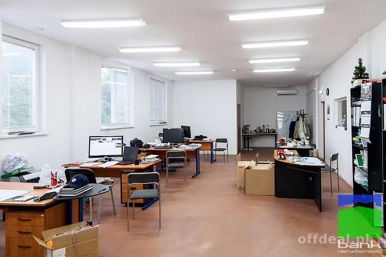 Teofilów - pow. magazynowo - biurowa 512 m2