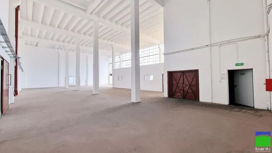 Teofilów - pow. magazynowo - biurowa 512 m2