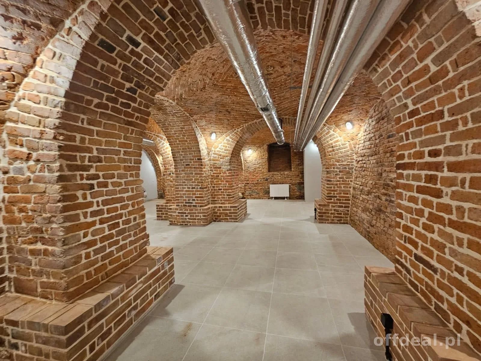 Gewerbeimmobilie zum Verkauf in Wrocław, Śródmieście, Nadodrze | 265,49 m²