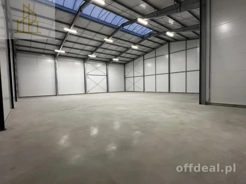 bien commercial à louer à Nadarzyn, Szamoty | 620 m²