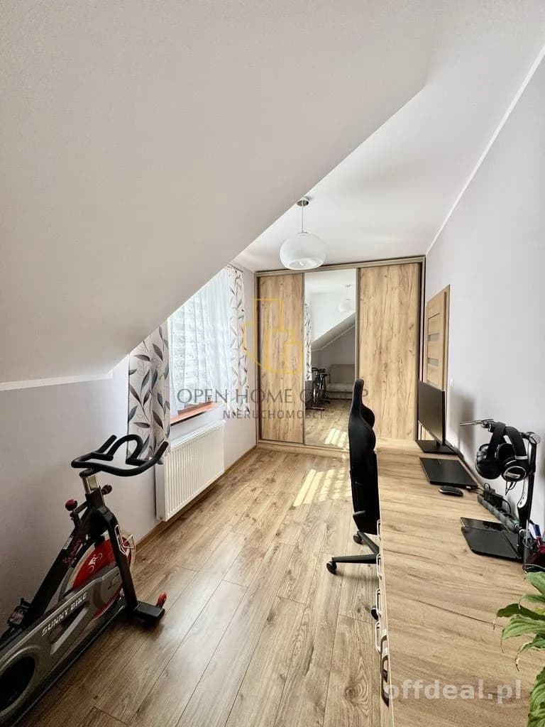 Ok Leśnica - balkon- ogród- strych- parking-3pokoje