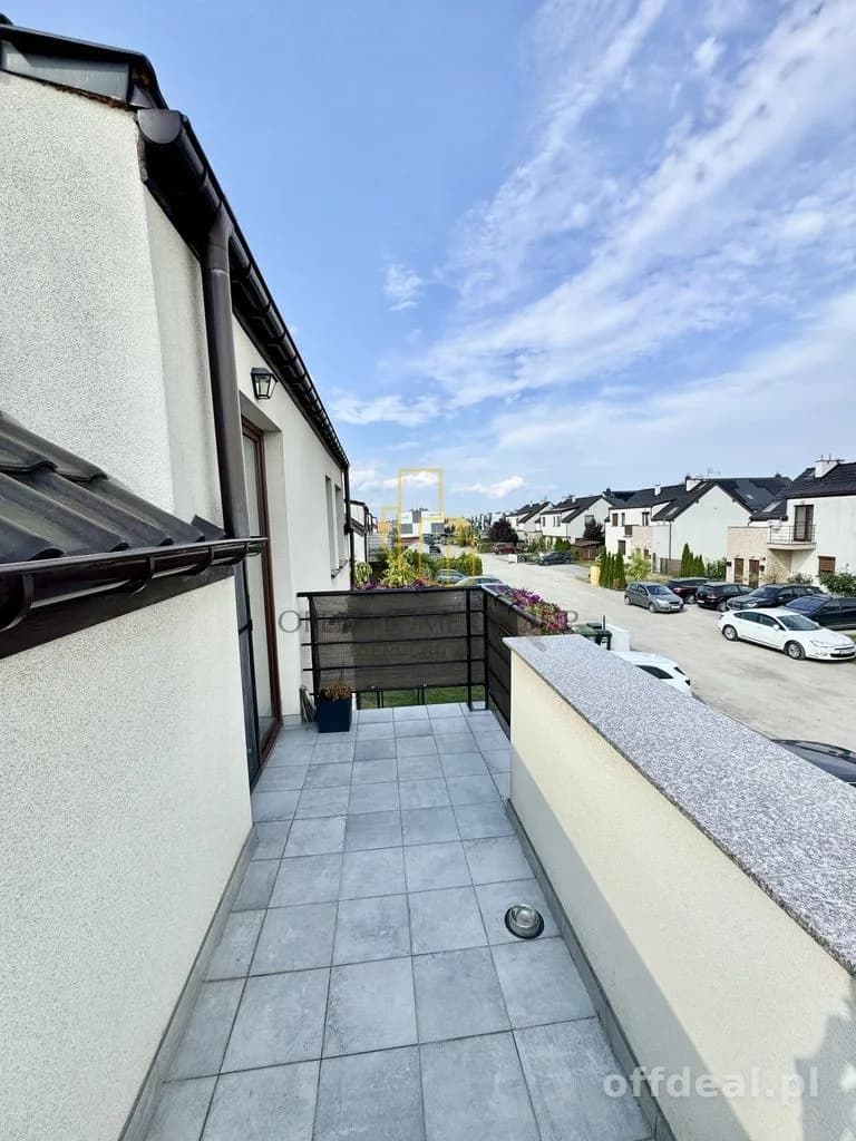 Ok Leśnica - balkon- ogród- strych- parking-3pokoje