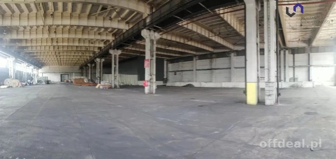 bien commercial à vendre à Bytom | 3 850 m²