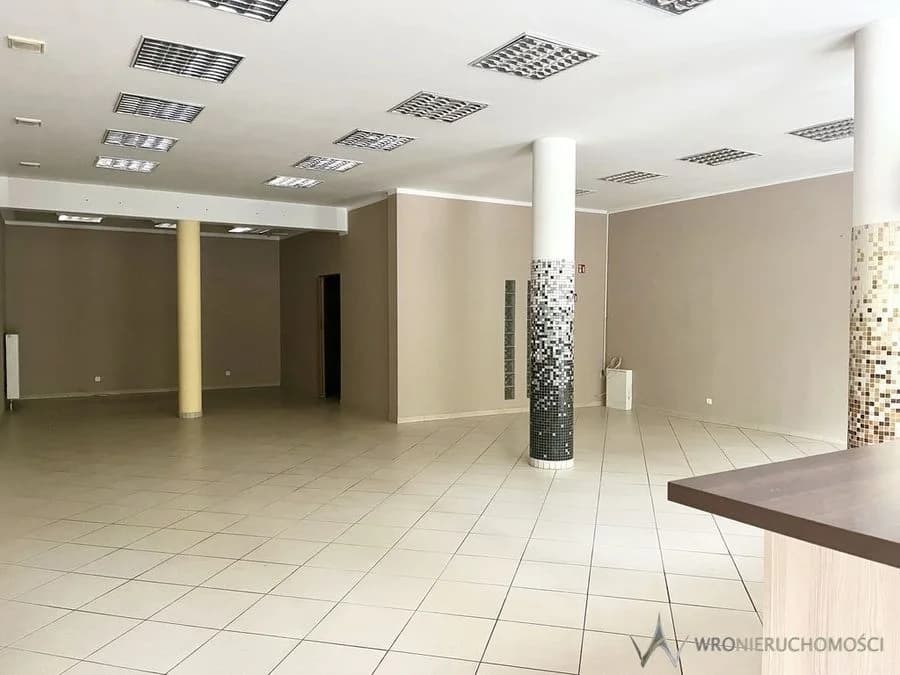 Lokal usługowo-handlowy 113 m2