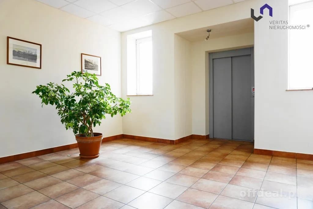 bien commercial à vendre à Katowice, Wieliczka, Koszutka | 3 010,24 m²