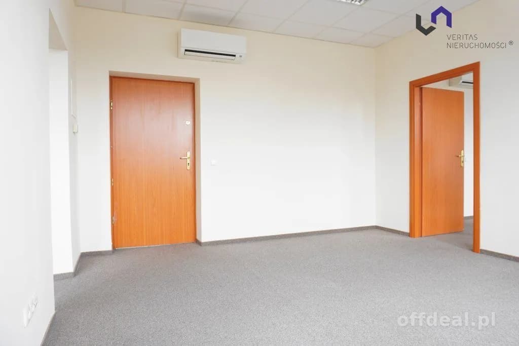 bien commercial à vendre à Katowice, Wieliczka, Koszutka | 3 010,24 m²