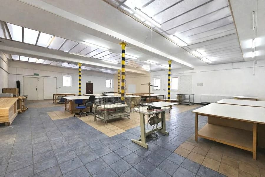 commercial property for sale in Lubawka | 420 m²