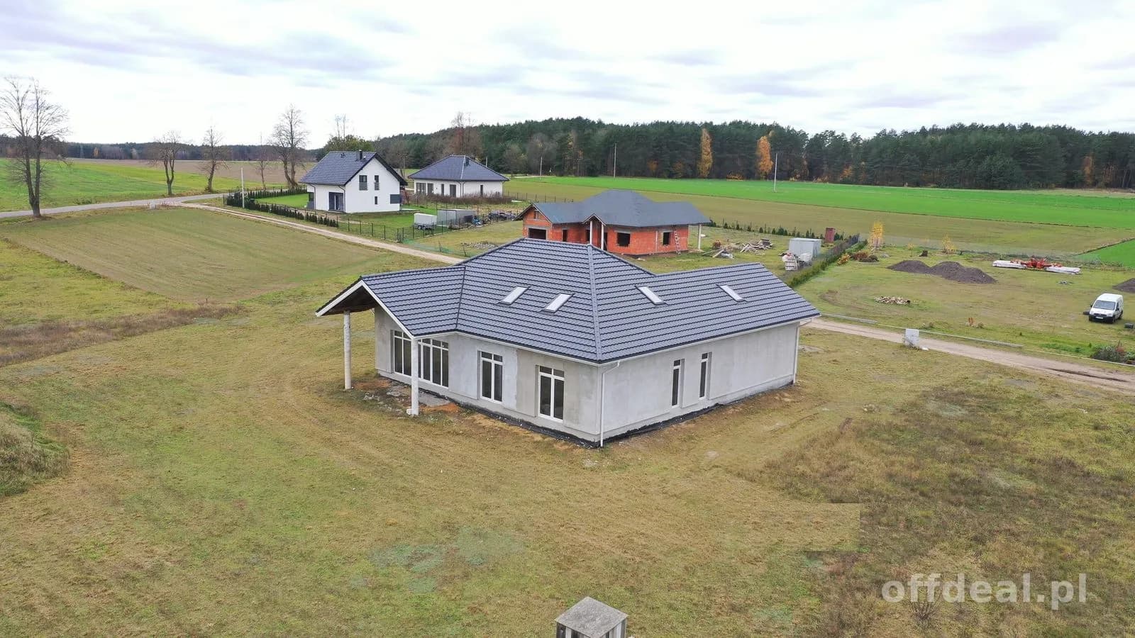 Nowoczesny dom blisko miasta