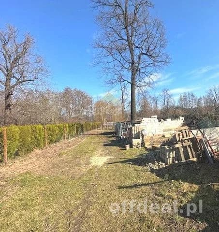Urokliwy dom blisko natury kilka km od centrum