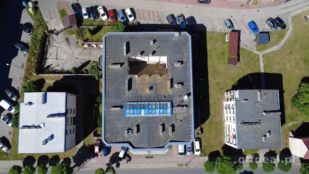 комерційна нерухомість на продаж у Dębno | 14-кімн. | 2 000 m²