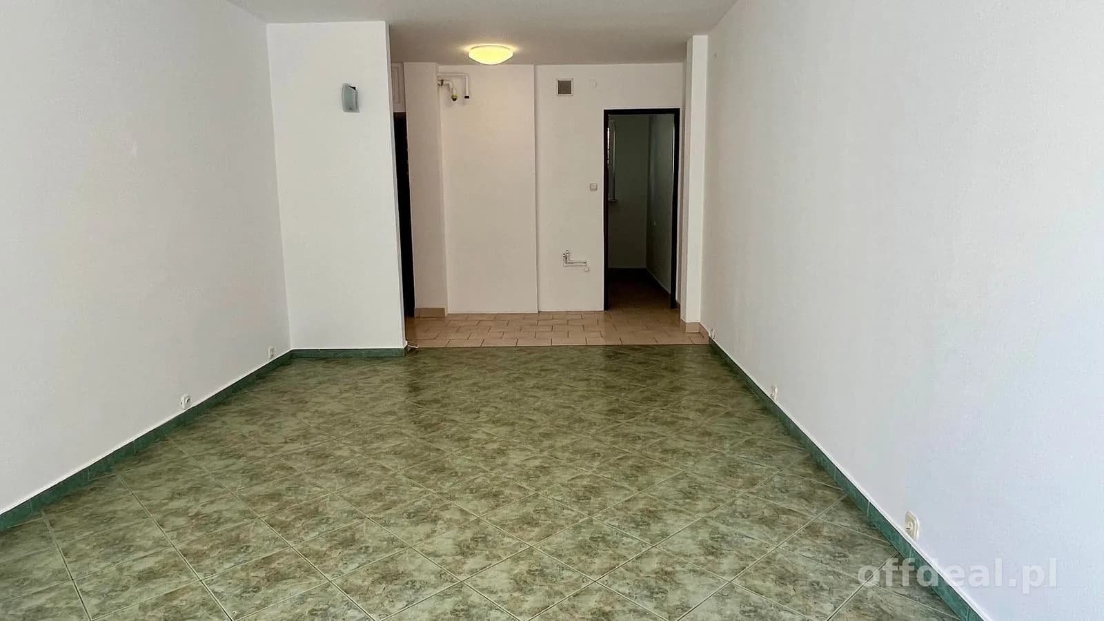 Gewerbeimmobilie zum Verkauf in Kołobrzeg, Śródmieście | 34,76 m²