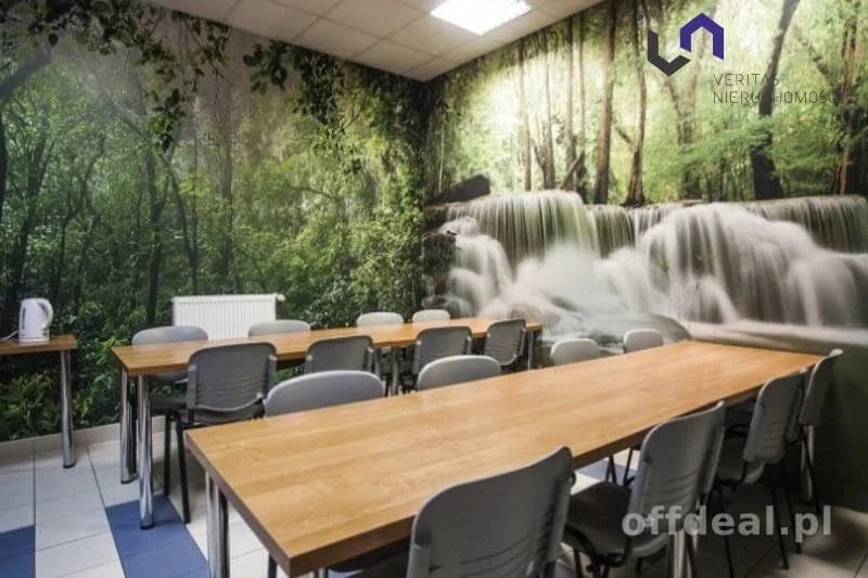 bien commercial à louer à Gliwice | 1 500 m²