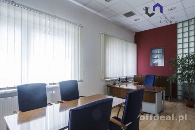 bien commercial à louer à Gliwice | 1 500 m²