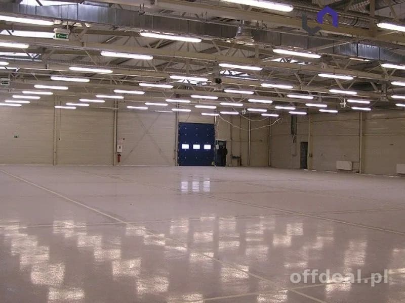 bien commercial à louer à Gliwice | 1 500 m²