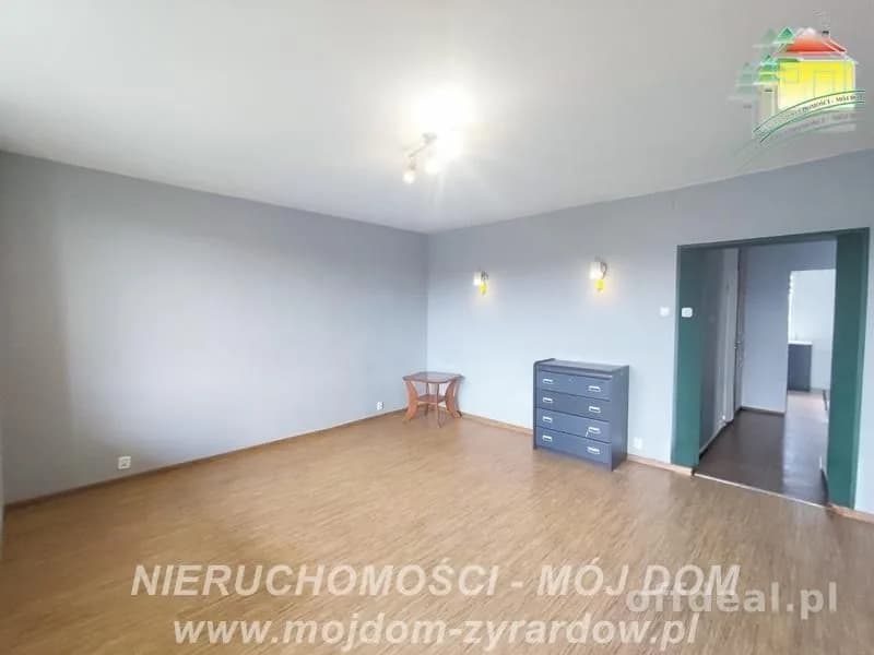 Zadbane M-4 z dużym balkonem.