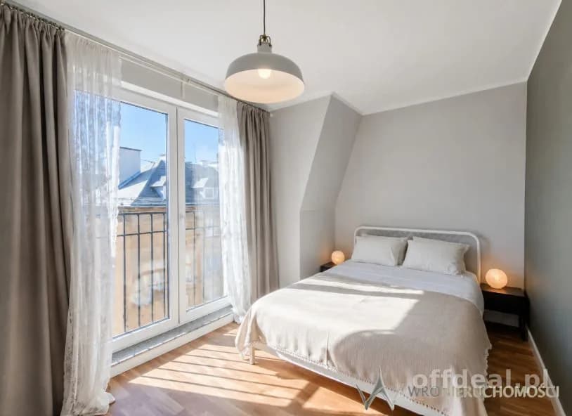 appartement à louer à Wrocław, Stare Miasto, Przedmieście Świdnickie | 3 pièces | 63 m²