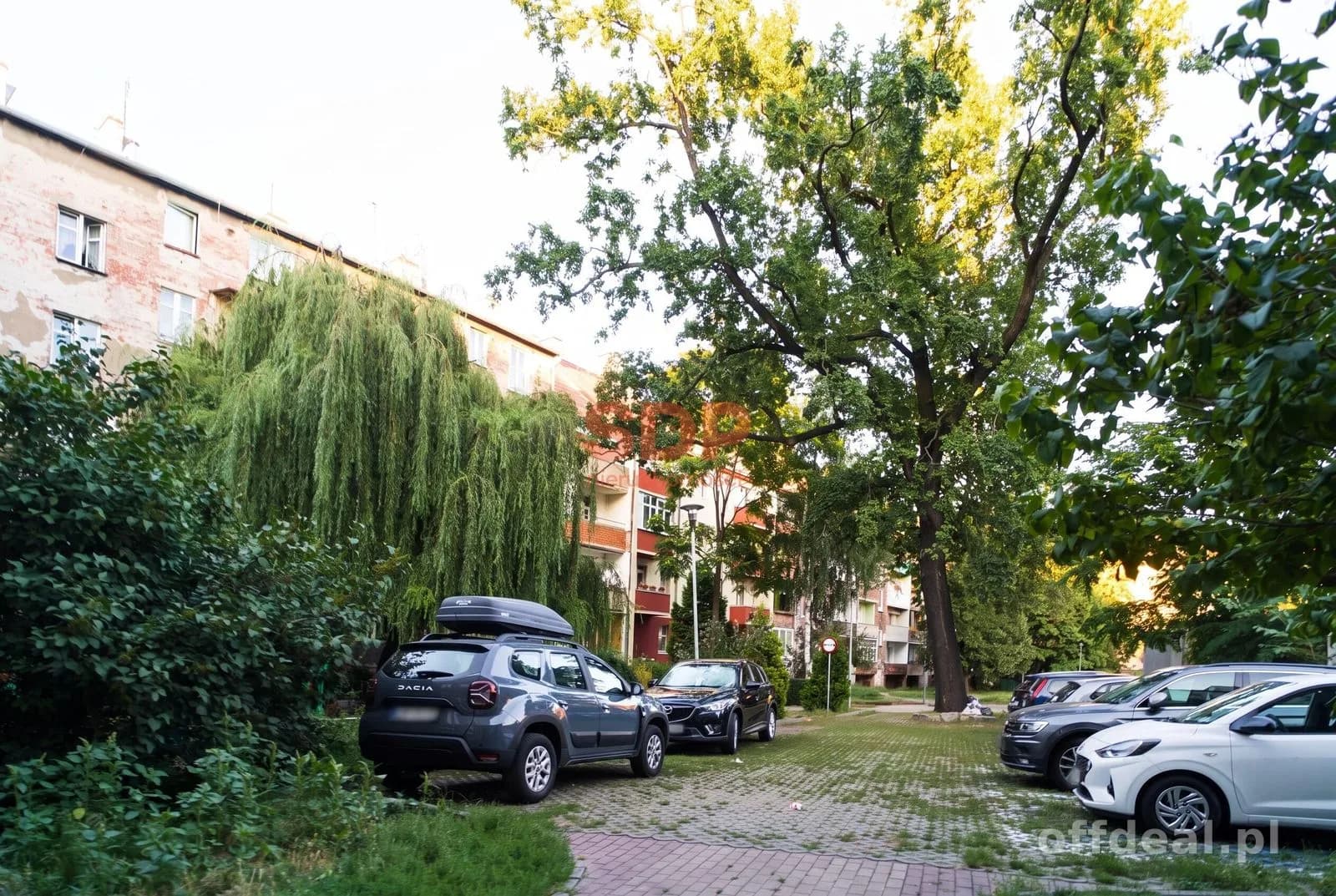 2 rozkładowe pokoje w centrum | oddzielna kuchnia