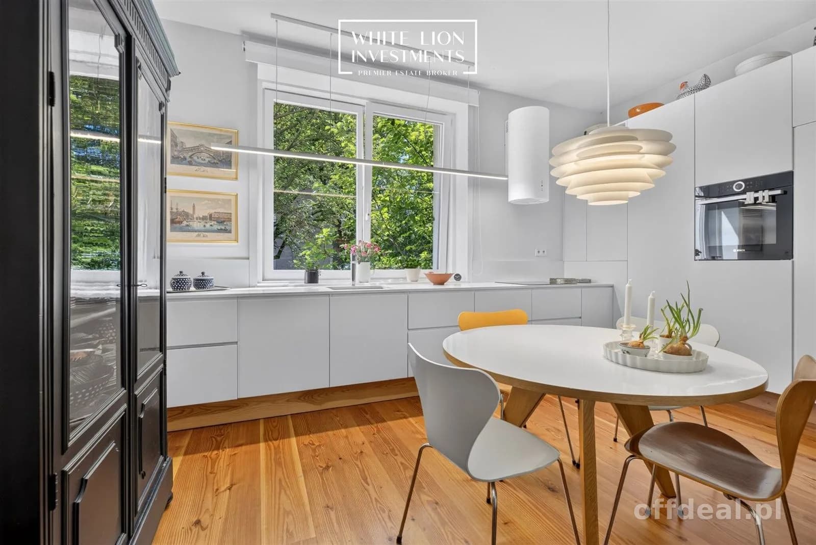 Modernistyczna willa z 1936r|152,6 m²|Taras|Garaż