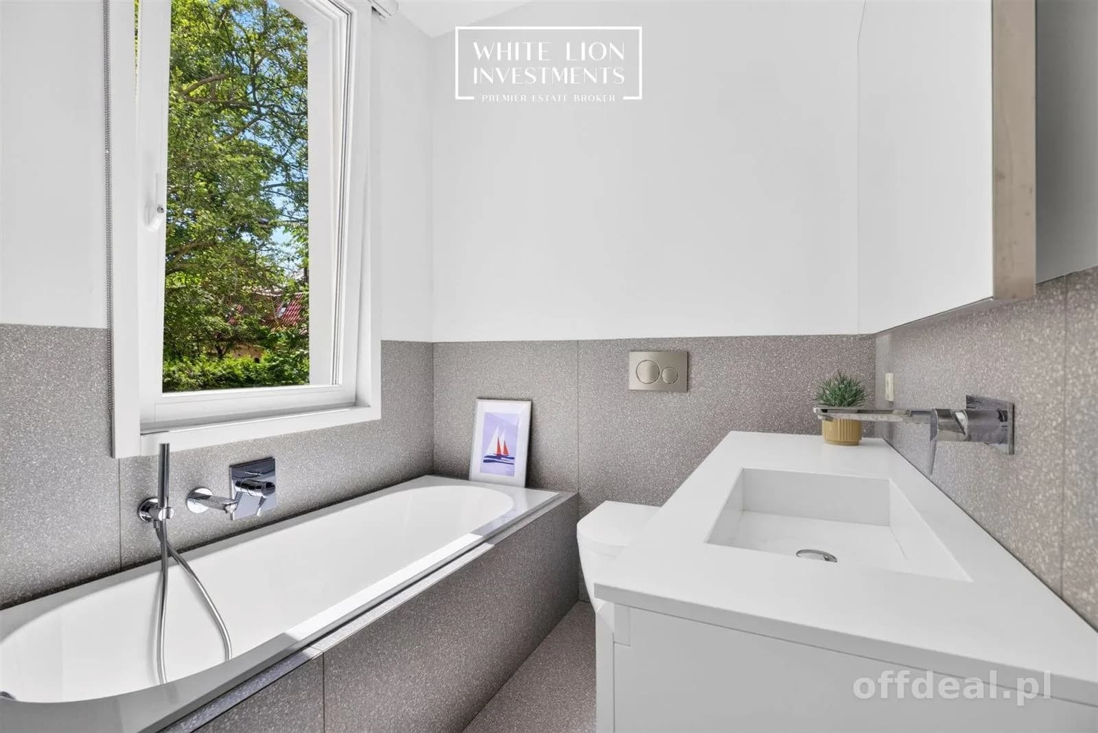 Modernistyczna willa z 1936r|152,6 m²|Taras|Garaż