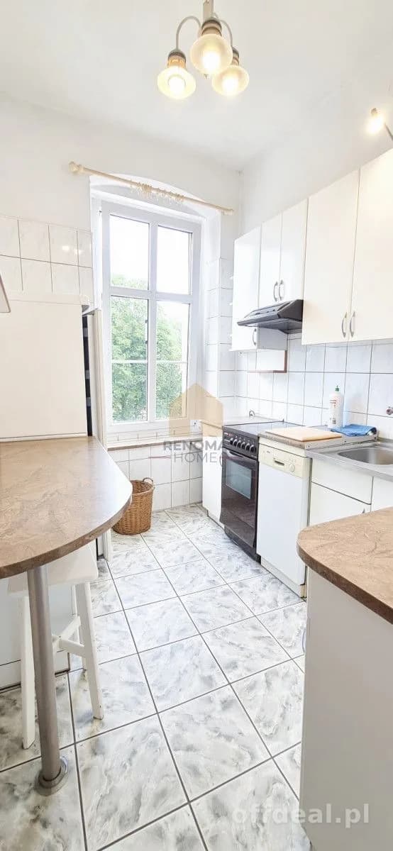Centrum Lądka-Zdroju, 2 pokoje + garderoba