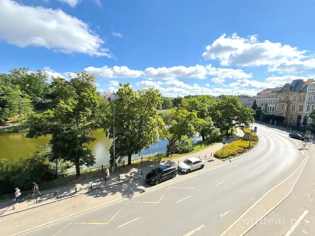 59-room commercial property for rent in Wrocław, Stare Miasto | 1,700 m²