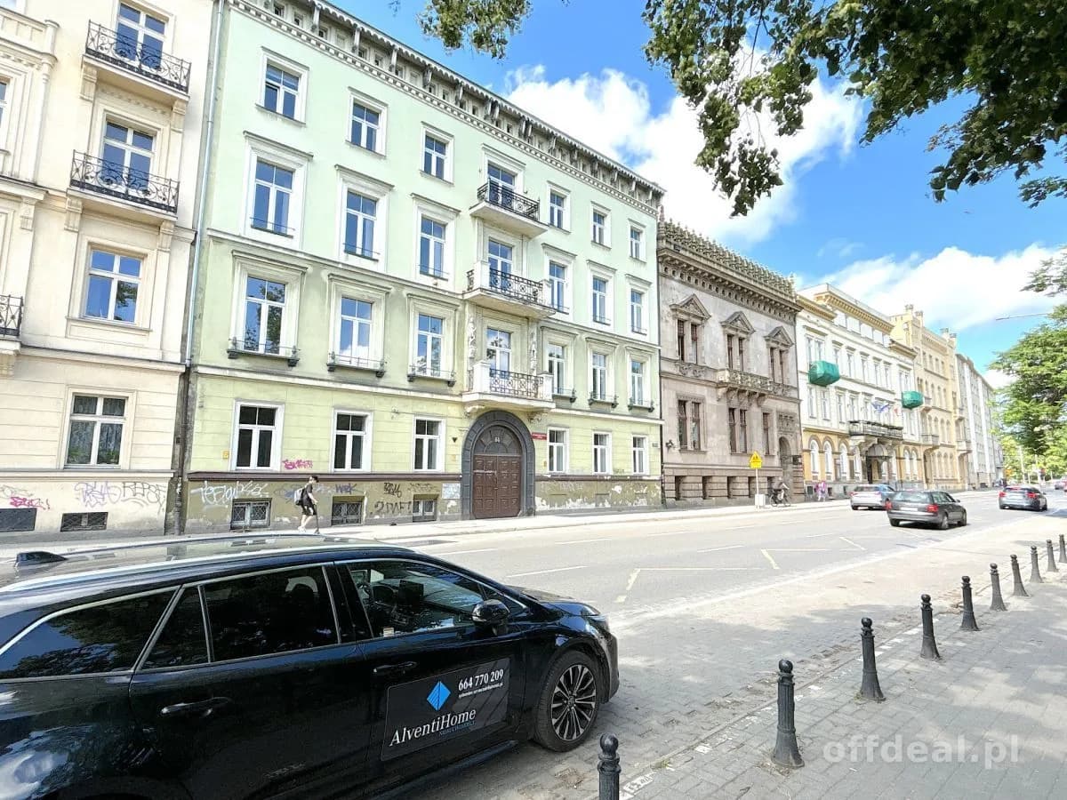 59-room commercial property for rent in Wrocław, Stare Miasto | 1,700 m²