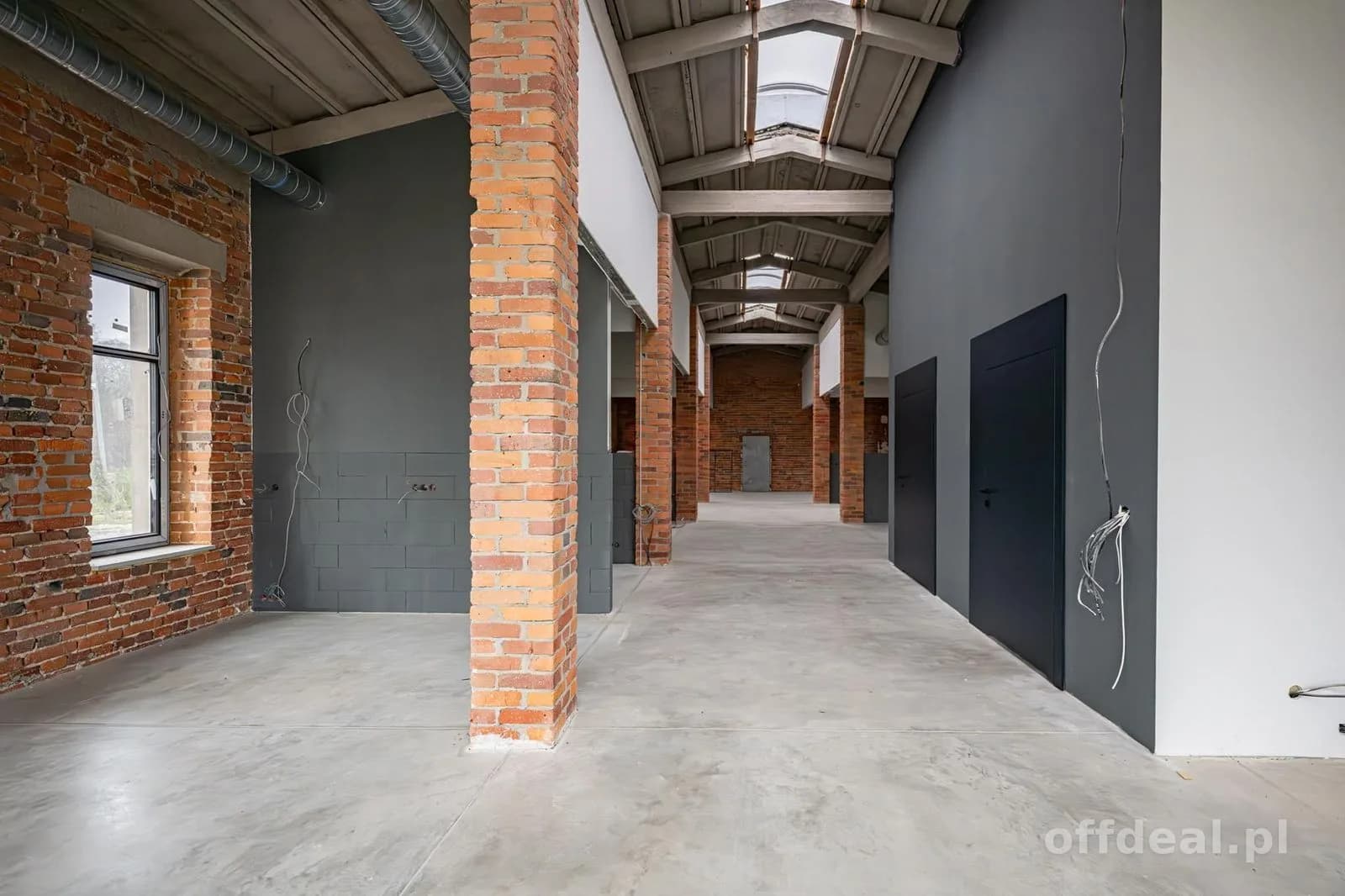 Lokal usługowy 200 m2| Stara Garbarnia | Parking |