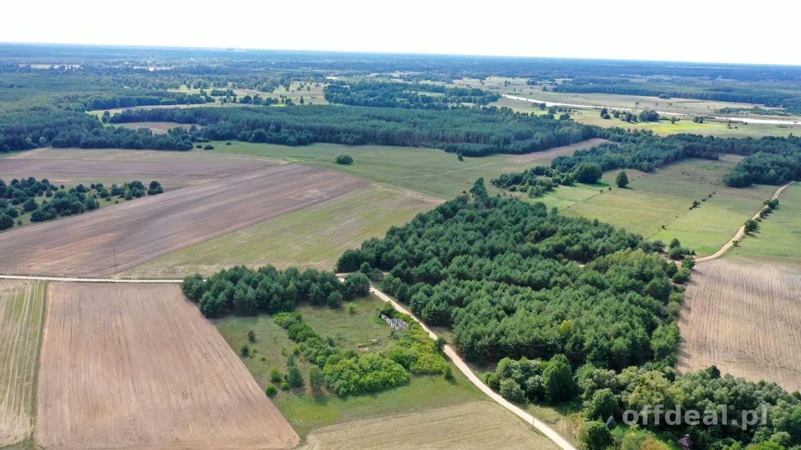 plot for sale in Osetno | 155,774 m²
