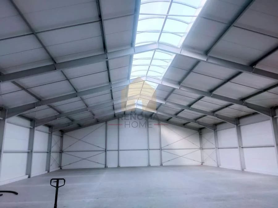 Hala magazynowo–produkcyjna- 700 m² -Krzeszów