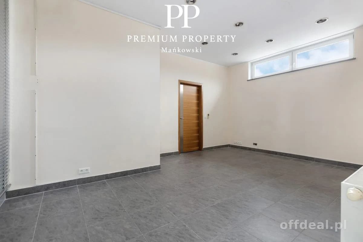 Bartodzieje / Lokal 440m2 /Działka 1033 m2