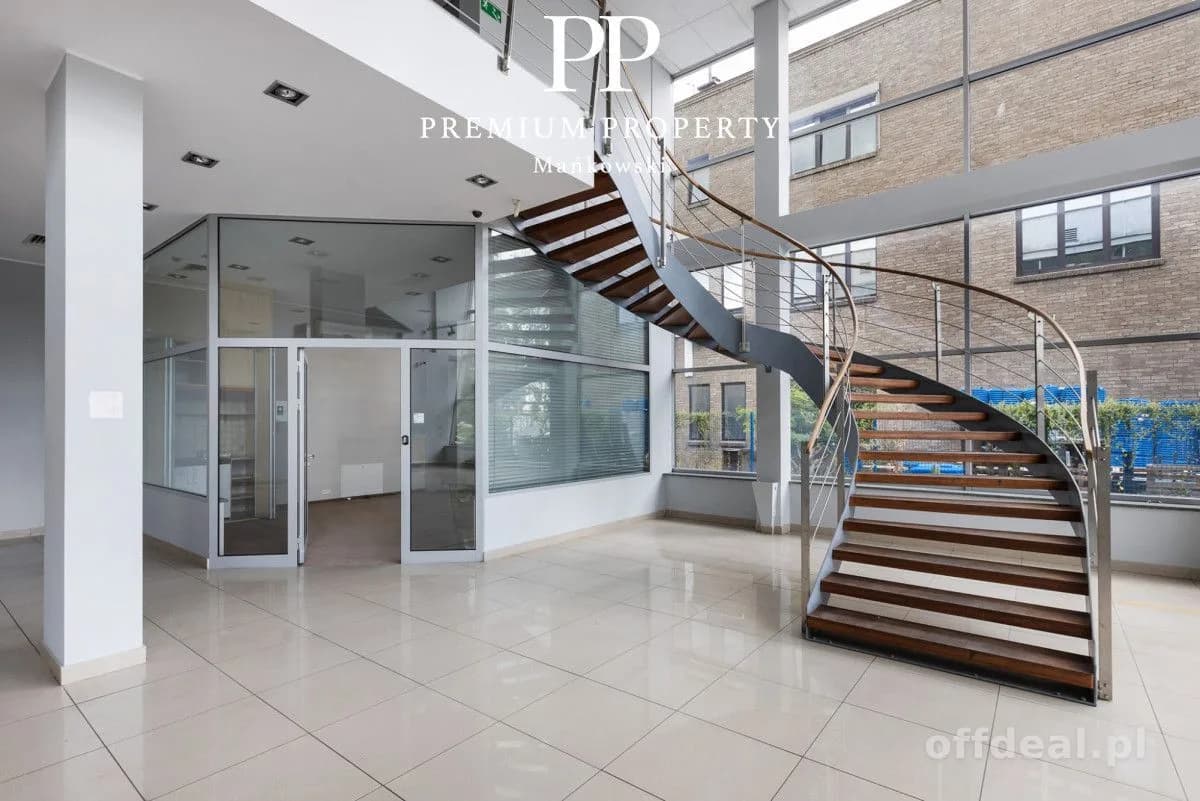 Bartodzieje / Lokal 440m2 /Działka 1033 m2