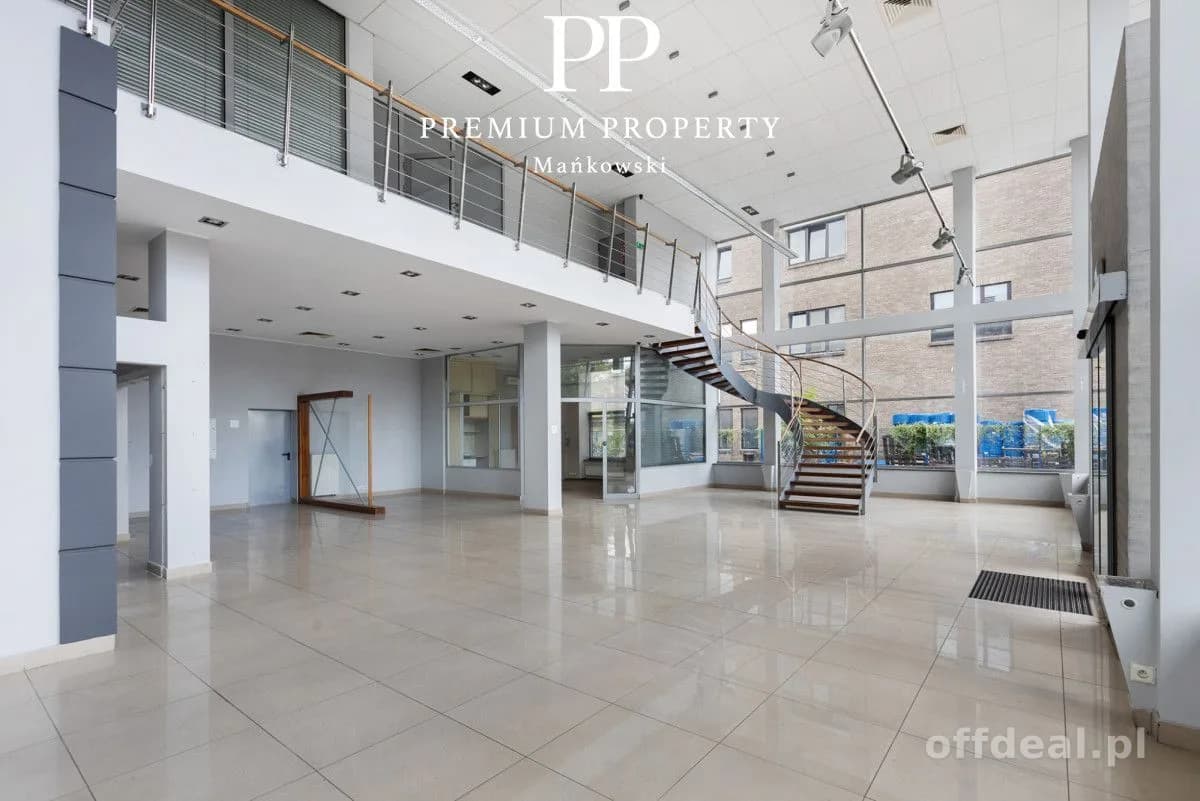 Bartodzieje / Lokal 440m2 /Działka 1033 m2