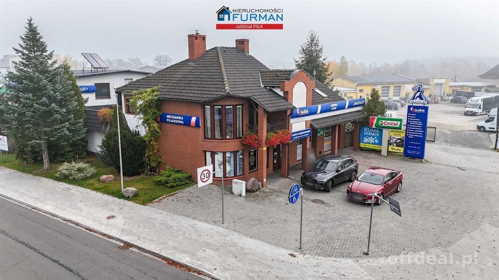 bien commercial à vendre à Złotów | 578,58 m²