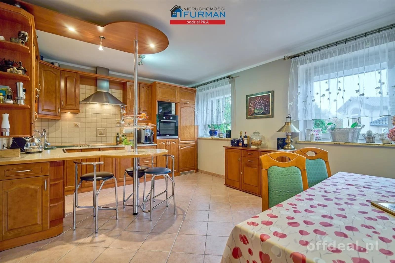 bien commercial à vendre à Złotów | 578,58 m²