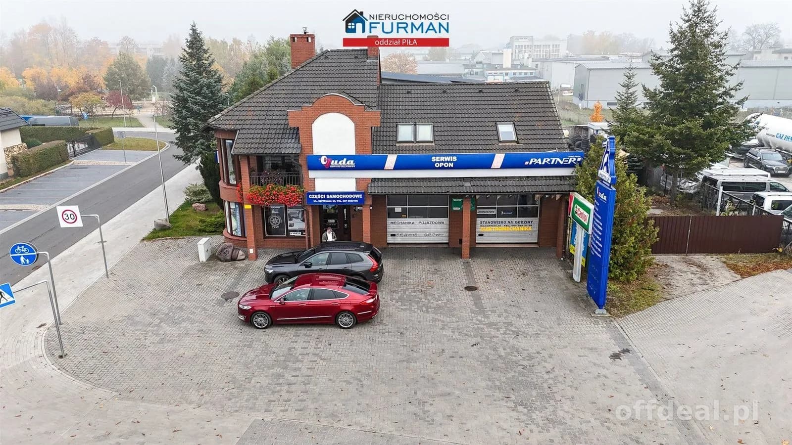 bien commercial à vendre à Złotów | 578,58 m²
