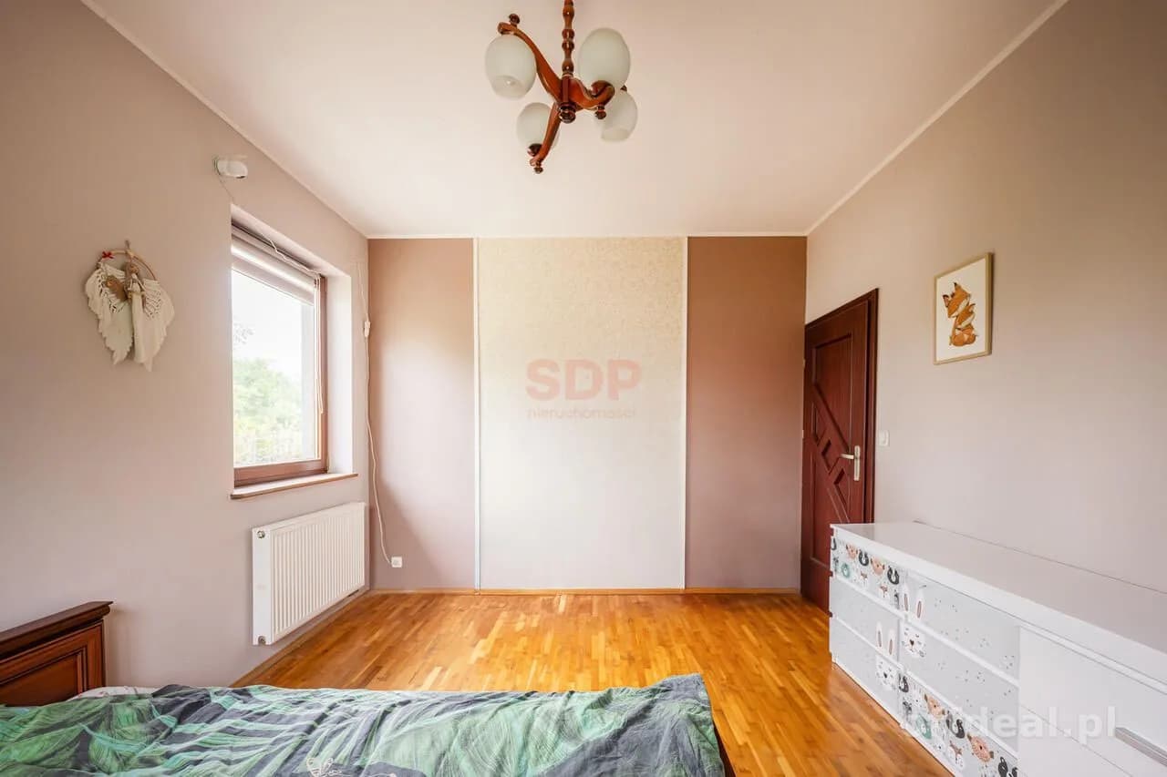 Dom z piękną i dużą działką 4000 m² – Wrocław