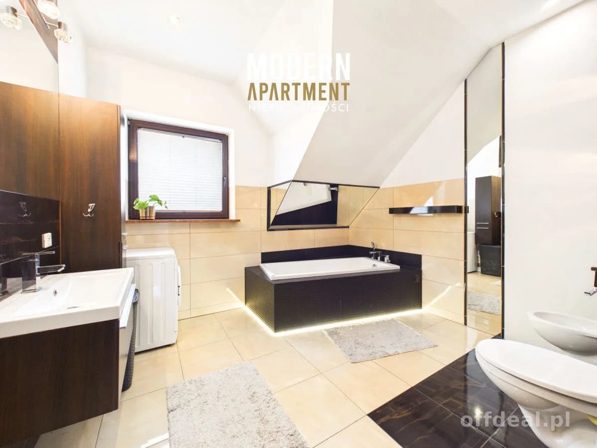 5-Zimmer Haus zum Verkauf in Milanówek | 160 m²