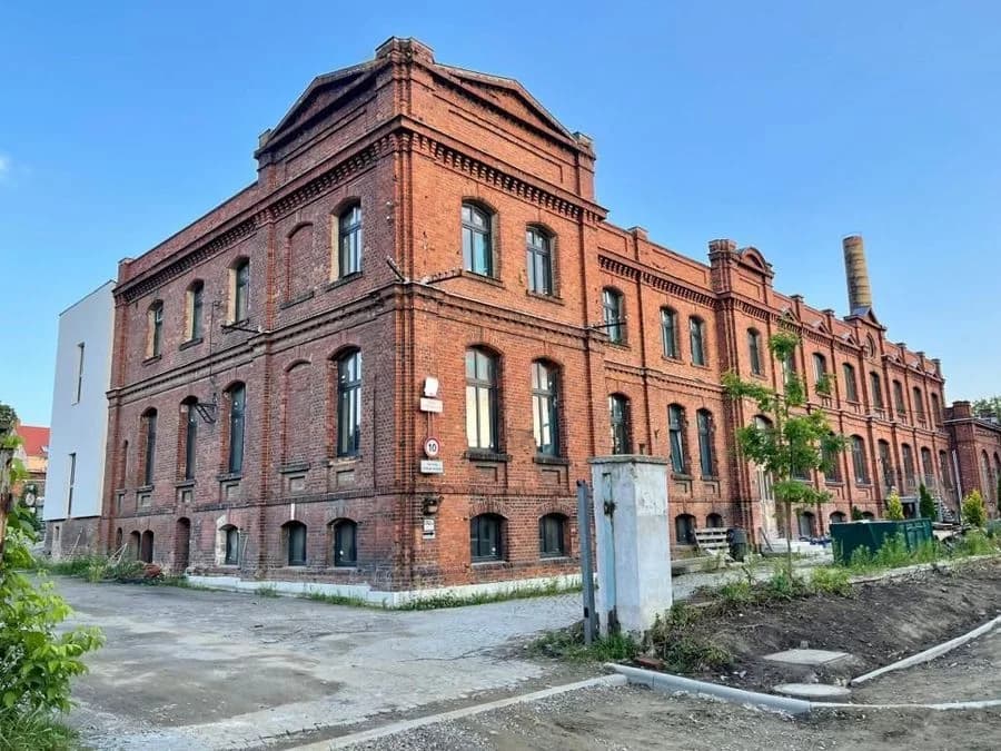 Gewerbeimmobilie zum Verkauf in Dzierżoniów | 722,28 m²