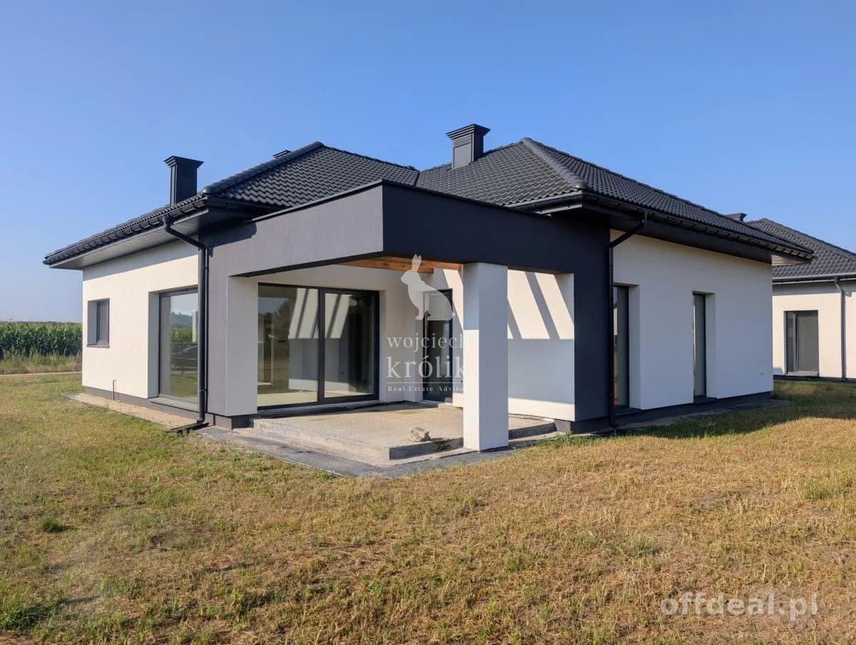 4-room house for sale in Marynino | 139.85 m²
