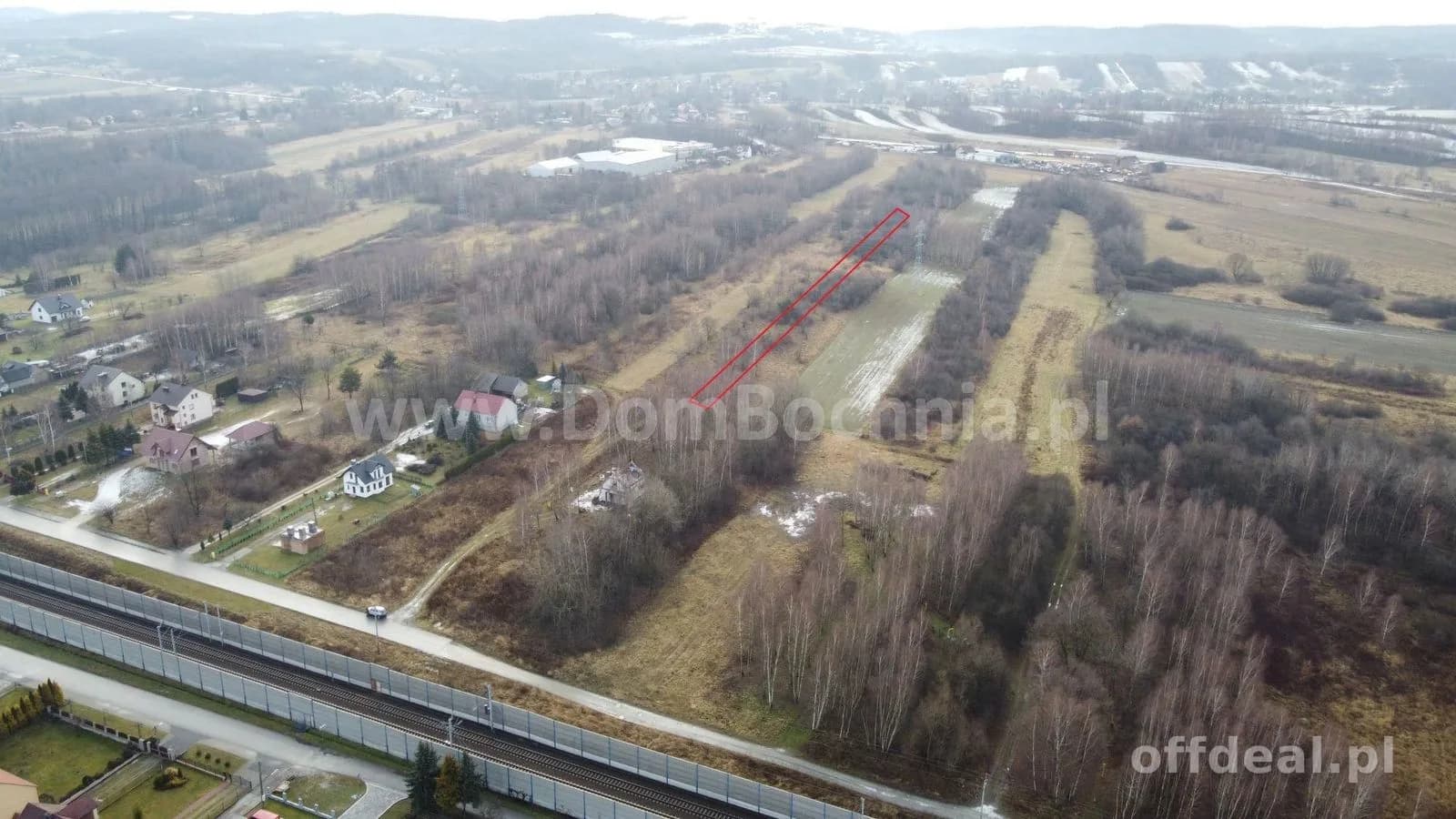Krzeczów 32ary wąska budowlana działka