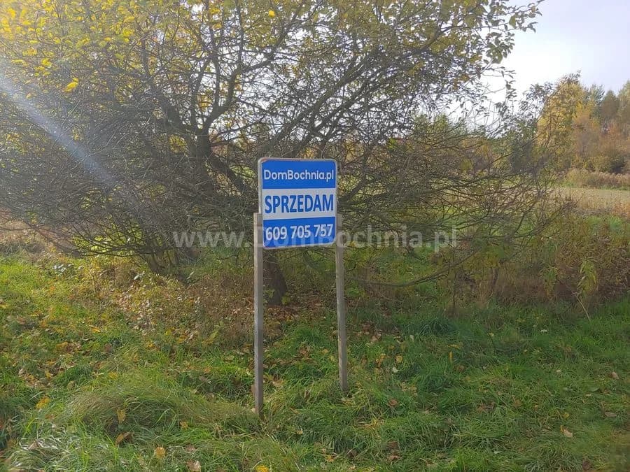 Krzeczów 32ary wąska budowlana działka