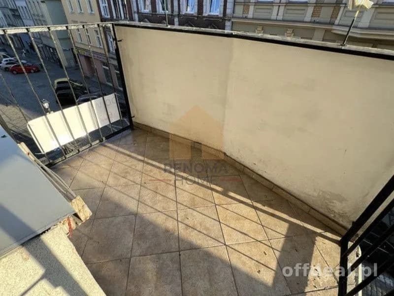 Piękne mieszkanie po generalnym remoncie - Rynek