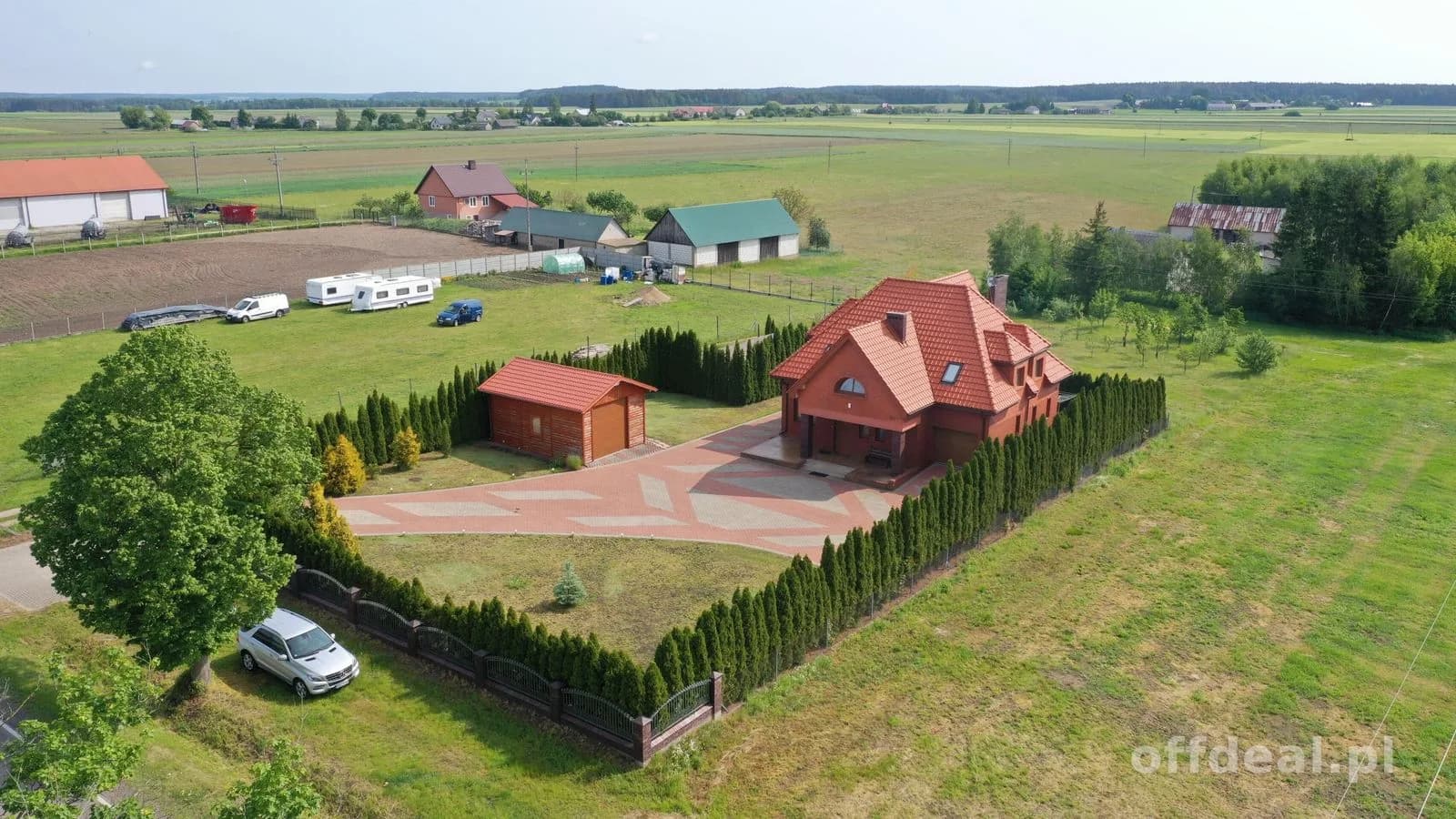 Urokliwy dom gotowy do zamieszkania