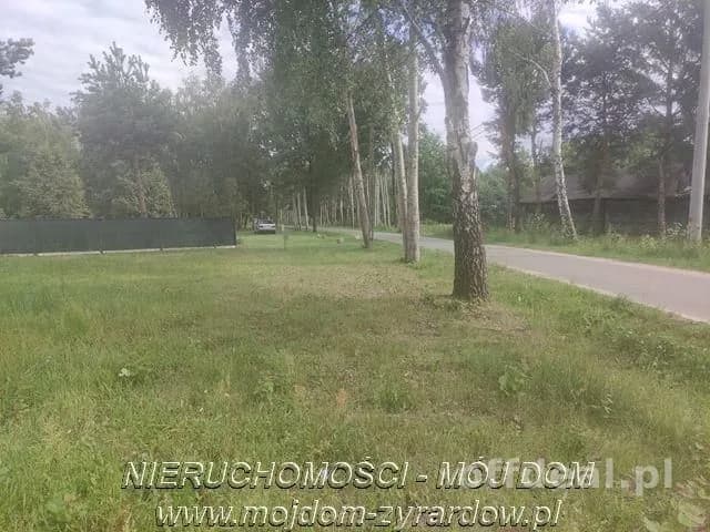 Duża, ładna działka w okolicy m. Waleriany.