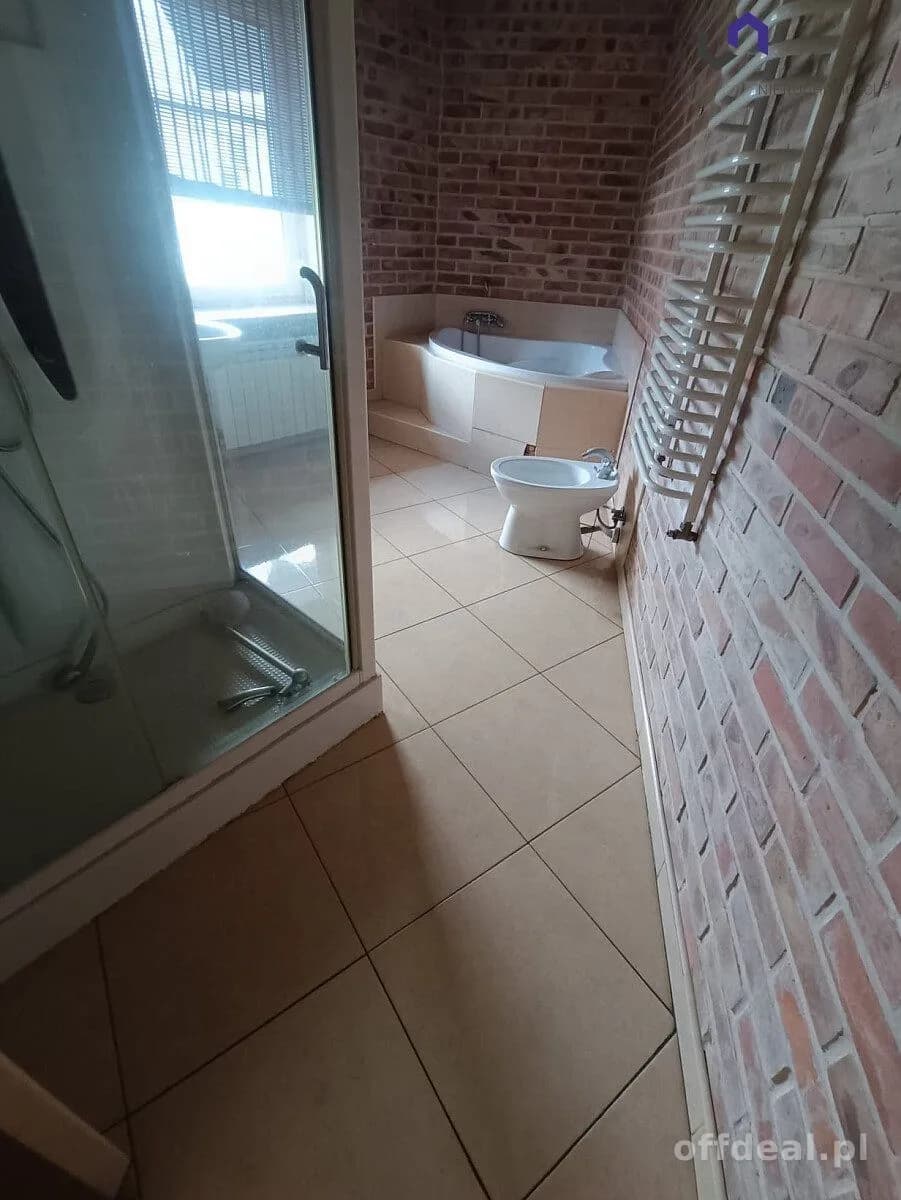Dom na sprzedaż, Chybie