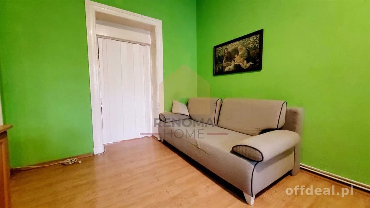 Kamienica na 1 piętrze w centrum