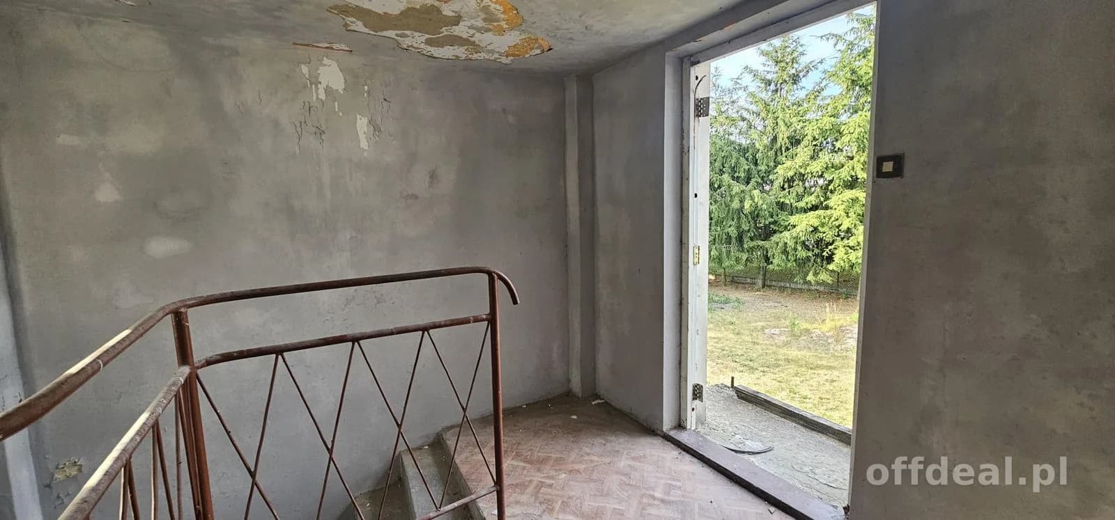 Dom z ogromnym potencjałem,9km od miasta, zielona kraina