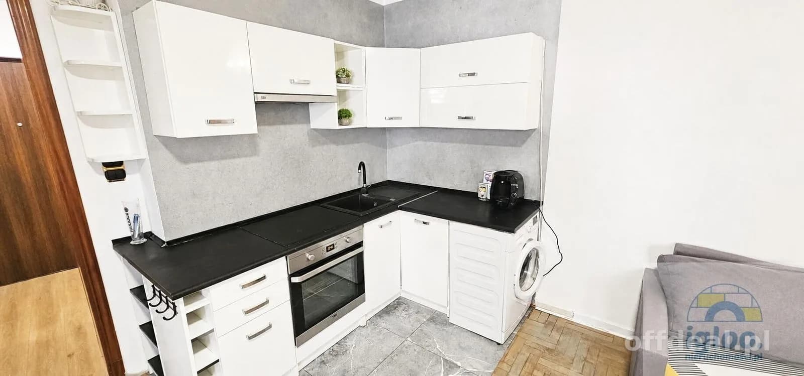 Mieszkanie 2 pokoje z balkonem w sercu miasta, winda