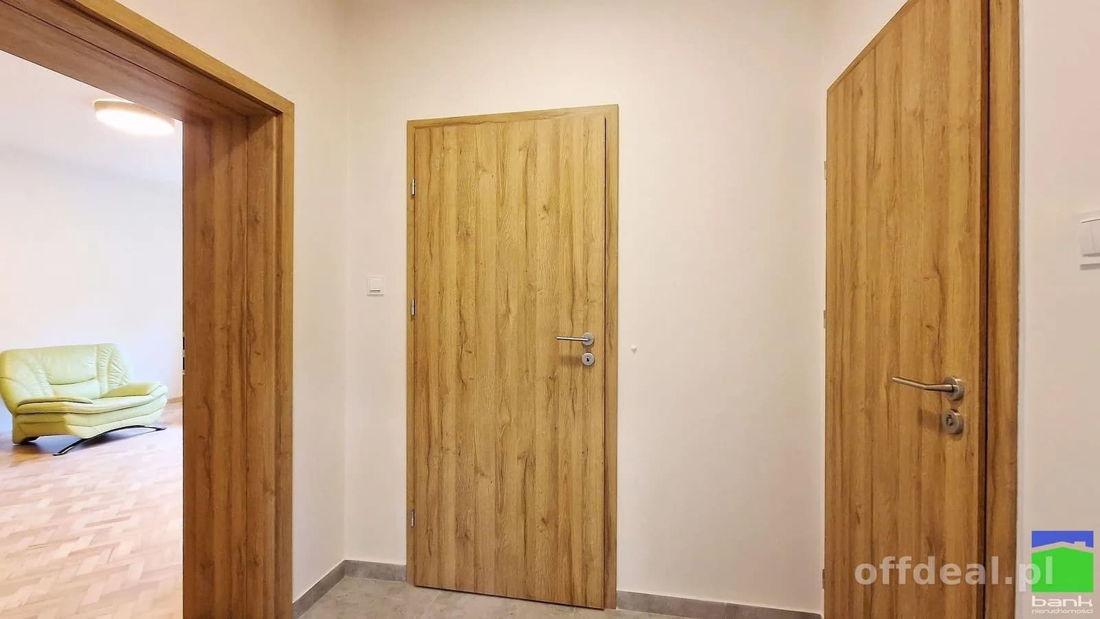 Julianów - dom o pow. 225 m2 garaż ul. Bema