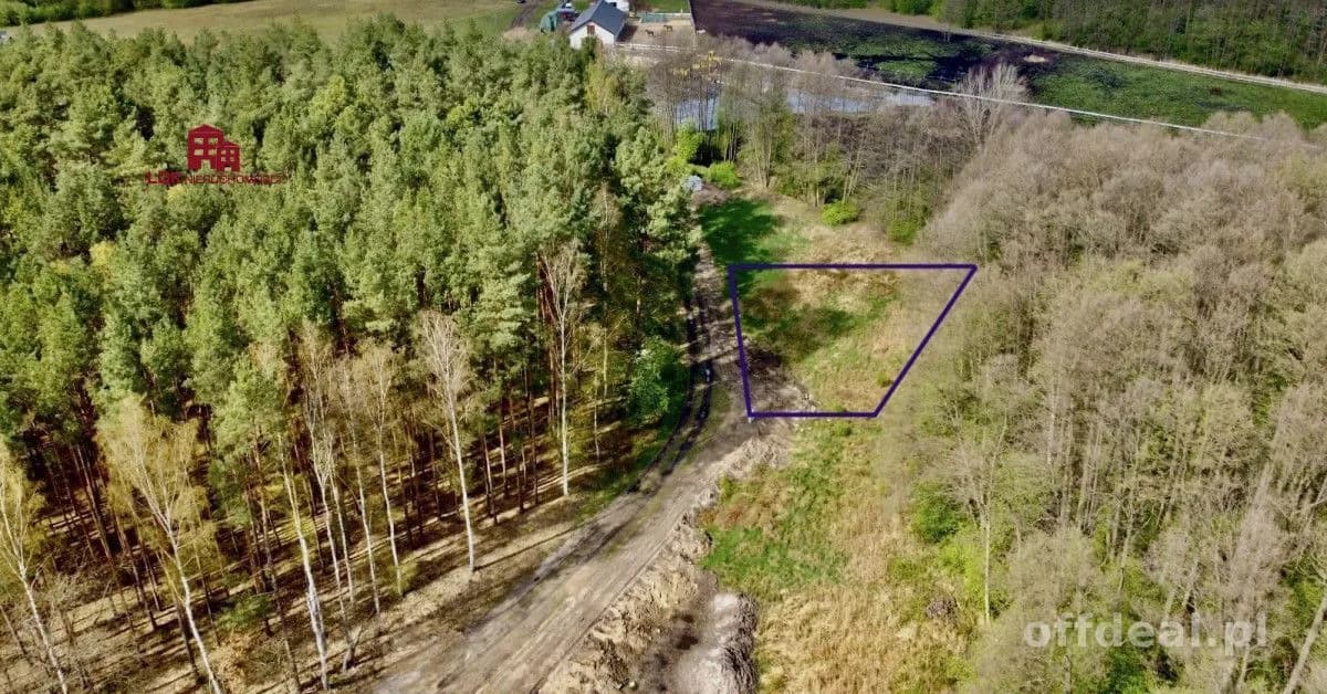 Urokliwa działka budowlana w otoczeniu natury